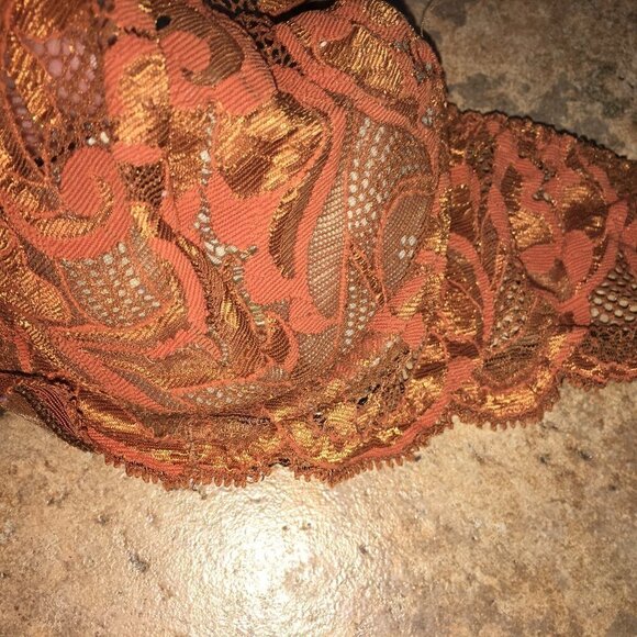Coppertone Brown Victoria's Secret Lace Bra 34C - Picture 2 of 3